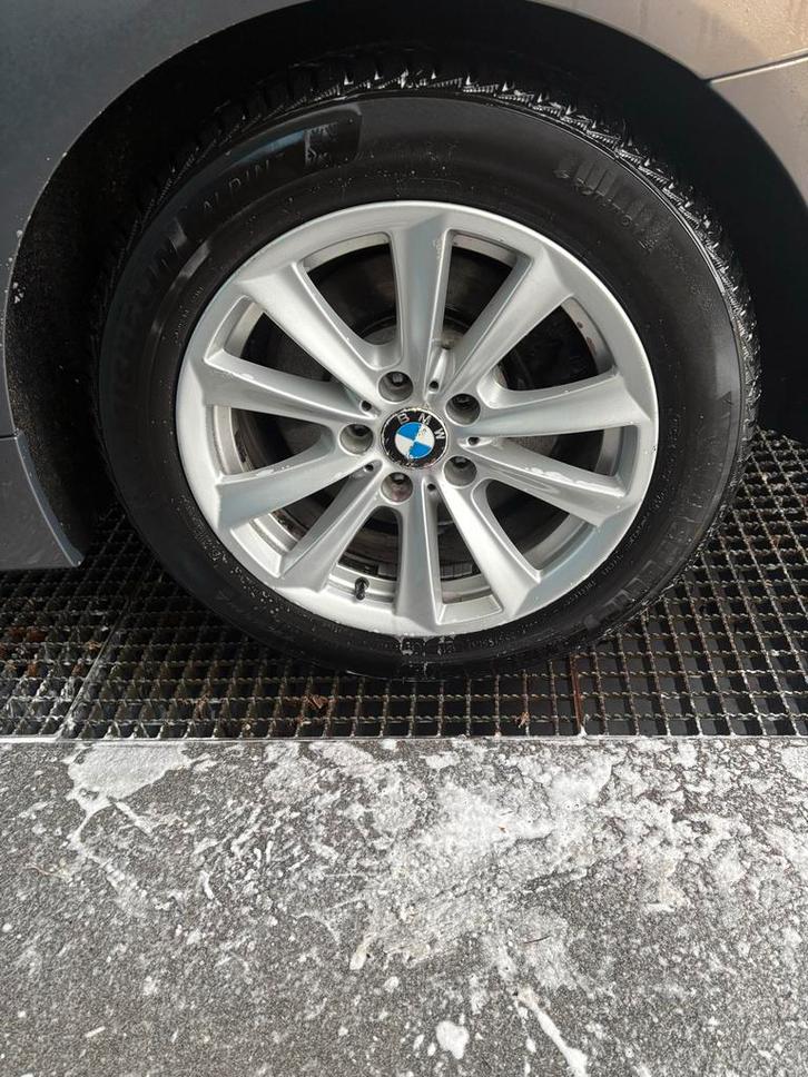 BMW velgen F10/F11 met Winterbanden, Auto-onderdelen, Banden en Velgen, Banden en Velgen, Winterbanden, 17 inch, 225 mm, Personenwagen