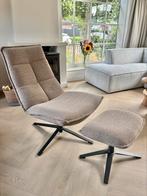 Fauteuil met voetenbank boucle, Ophalen, Zo goed als nieuw, 75 tot 100 cm