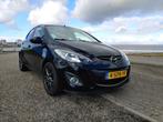 Mazda 2 1.3 HP, Hanabi 62KW 5-DRS 2013 Zwart, luxe, nw.apk, Auto's, Voorwielaandrijving, Euro 5, Stof, Zwart