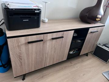 Dressoir cupboard beschikbaar voor biedingen