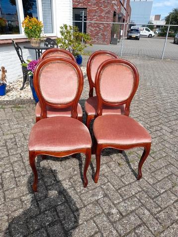 Set 4 nette noten medaillon stoelen  beschikbaar voor biedingen