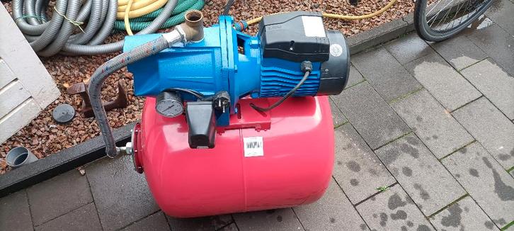 LEO AJM 110 M hydrofoor, Tuin en Terras, Waterpompen, Zo goed als nieuw, Elektrisch, Beregeningspomp, Ophalen