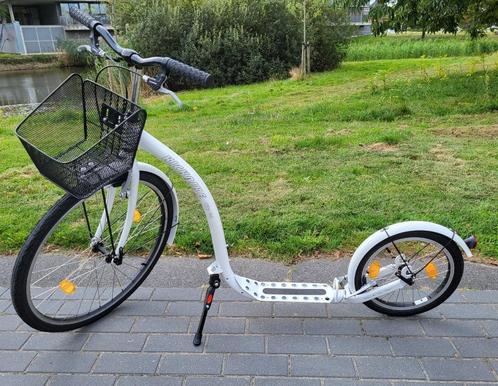 Als nieuw Kickbike City G4 wit Is een mooie compacte step me, Fietsen en Brommers, Steps, Zo goed als nieuw, Kickbike, Ophalen