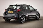Toyota Yaris 1.5 Hybrid Dynamic | LED | DAB | APPLE | CAMERA, Gebruikt, Met garantie (alle), 1490 cc, Bedrijf
