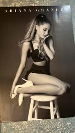 Ariana grande poster, Rechthoekig Staand, Deurposter of groter, Ophalen of Verzenden, Zo goed als nieuw