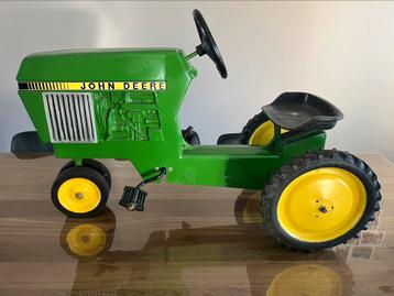John Deere traptractor ERTL aluminium 520 beschikbaar voor biedingen