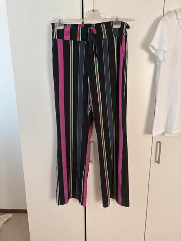 Leuke broek van Studio Anneloes wijde pijpen  beschikbaar voor biedingen