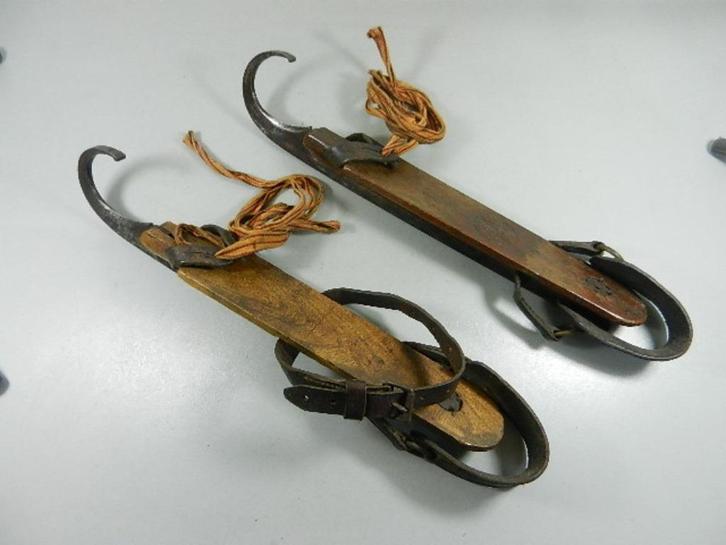 Antieke krulschaatsen, Antiek en Kunst, Antiek | Overige Antiek, Ophalen of Verzenden