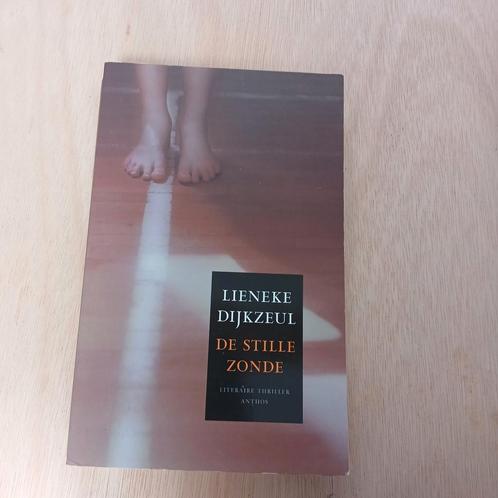 Lieneke Dijkzeul - De stille zonde, Boeken, Thrillers, Zo goed als nieuw, Nederland, Ophalen of Verzenden