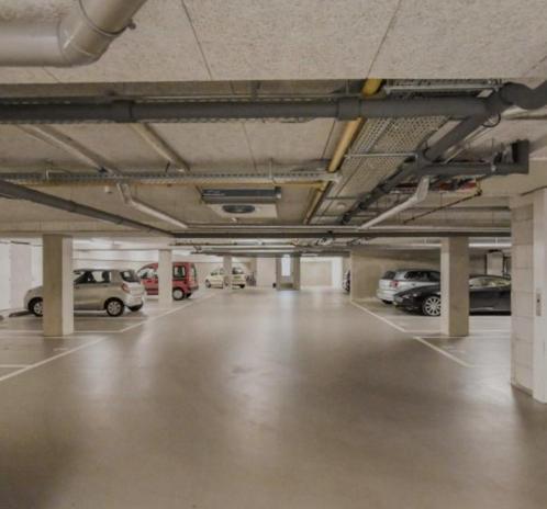 Parking lot for rent in Amsterdam Zuid Rivierenbuurt, Auto diversen, Autonavigatie, Ophalen of Verzenden