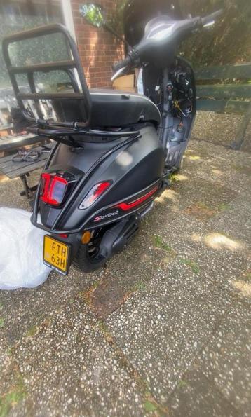 VESPA SPRINT 2025 IN ONDERDELEN! beschikbaar voor biedingen