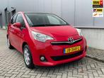 Toyota Verso-S 1.3 VVT-i Comfort / Camera / Panorama dak / N, Euro 5, Stof, Gebruikt, Zwart