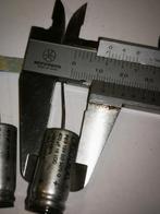 470uF 16V RIFA PEG124 Long Life, Hobby en Vrije tijd, Elektronica-componenten, Ophalen of Verzenden, Zo goed als nieuw