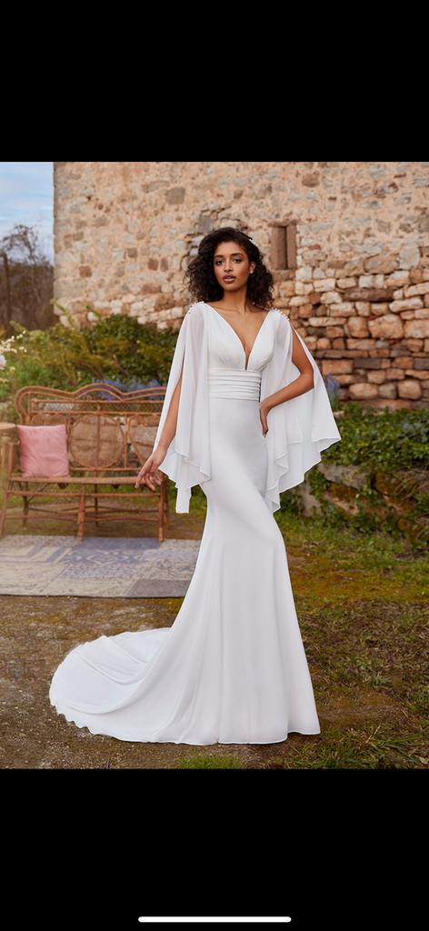 Trouwjurk white one met mouwen maat 38, Kleding | Dames, Trouwkleding en Trouwaccessoires, Nieuw, Trouwjurk, Wit, Ophalen of Verzenden