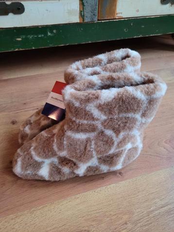 Wollen giraf print sloffen met lederen zool 37-38 beschikbaar voor biedingen