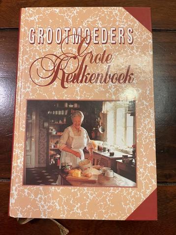 Grootmoeders grote keukenboek beschikbaar voor biedingen