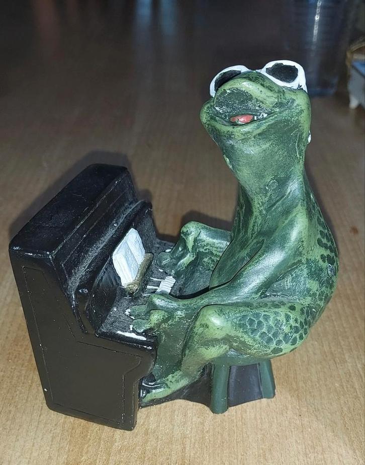 Muzikale Kikker met Piano - Decoratief Beeldje, Antiek en Kunst, Antiek | Woonaccessoires, Ophalen of Verzenden