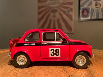 Fiat Abarth 695SS 1963 NO. 92338 Yatming Road Signature beschikbaar voor biedingen