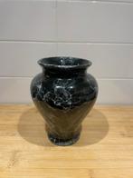 Vintage gemarmerde vaas voor klein boeket, Huis en Inrichting, Woonaccessoires | Vazen, Overige materialen, Gebruikt, Zwart, Ophalen of Verzenden