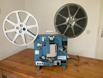 16mm FILMPROJECTOR beschikbaar voor biedingen