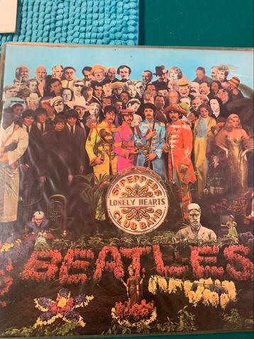 Elpee The Beatles Sergeant lonely hearts club band beschikbaar voor biedingen