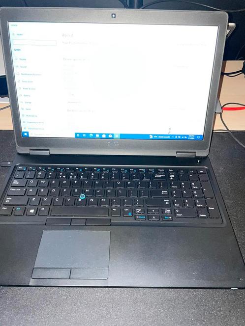 Dell Latitude 5590 Laptop / 8GB / 500GB, Computers en Software, Laptop-opladers, Zo goed als nieuw, Ophalen of Verzenden