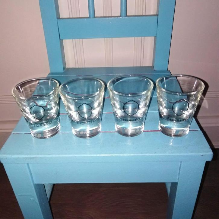 Fiorito Limoncello borrel glaasjes 4 stuks, Huis en Inrichting, Keuken | Servies, Zo goed als nieuw, Glas of Glazen, Overige stijlen