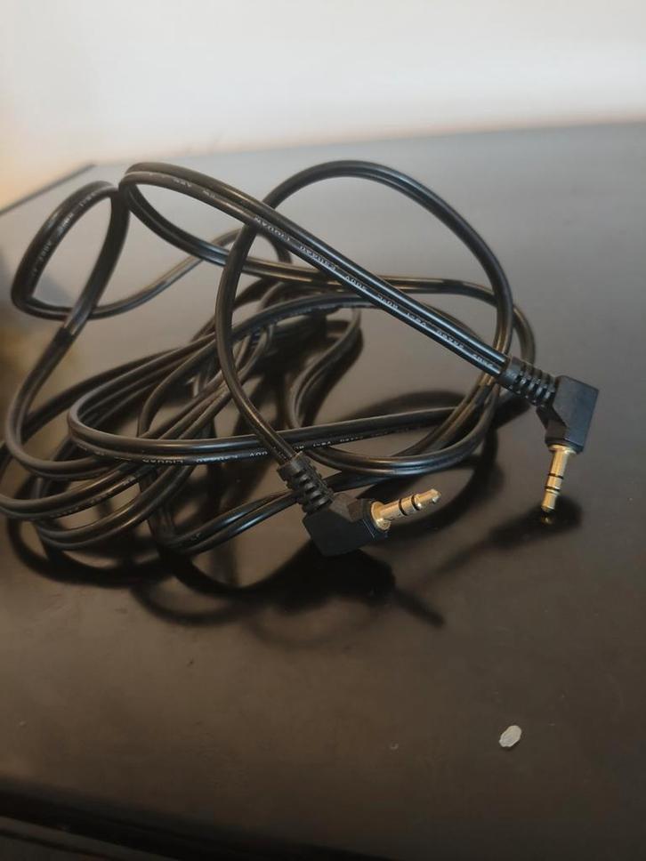 3.5mm Audiokabel - Gouden Plug, Computers en Software, Pc- en Netwerkkabels, Nieuw, Ophalen of Verzenden