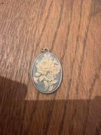 Ketting hanger camee stijl, Ophalen of Verzenden, Gebruikt, Zilver, Overige materialen