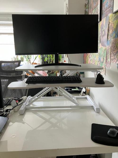 Standing Desk Converter (White), Huis en Inrichting, Bureaus, Gebruikt, Bureau, Ophalen