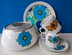 Retro kopjes met bloem en fonduepan/ Royal Italia, Gebruikt, Ophalen of Verzenden, Overige stijlen, Kop(pen) en/of Schotel(s)