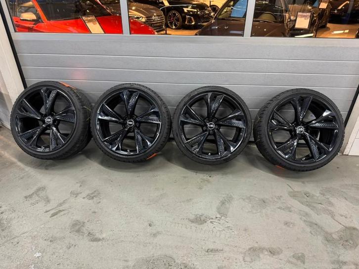 Audi OEM RS6/7 22 inch winterset, Auto-onderdelen, Banden en Velgen, Banden en Velgen, Winterbanden, Overige maten, 285 mm, Personenwagen