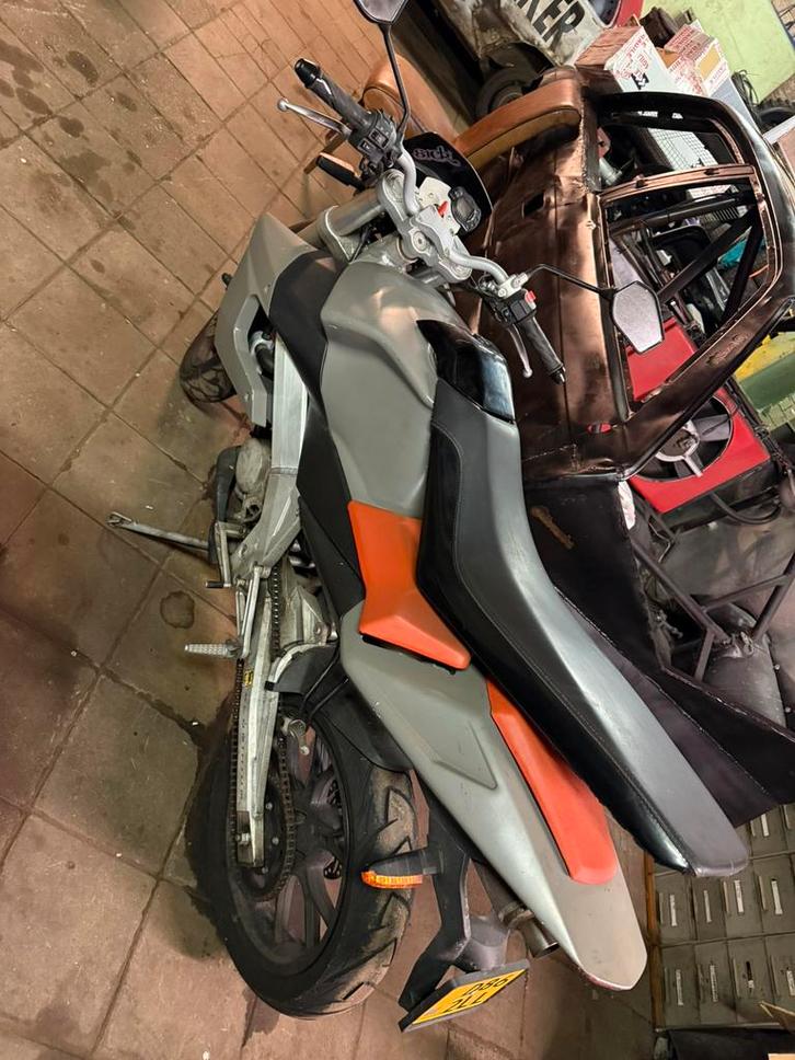 Derbi gpr nude in onderdelen te koop, Fietsen en Brommers, Brommeronderdelen | Algemeen, Gebruikt, Frame, Ophalen of Verzenden