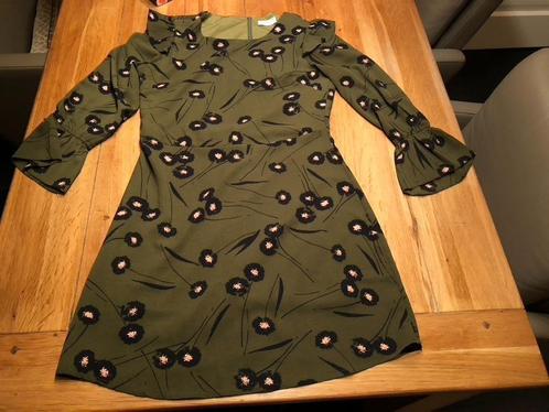 Groen/zwart/abricot Loavies jurkje, maat M, Kleding | Dames, Jurken, Zo goed als nieuw, Maat 38/40 (M), Groen, Boven de knie, Verzenden