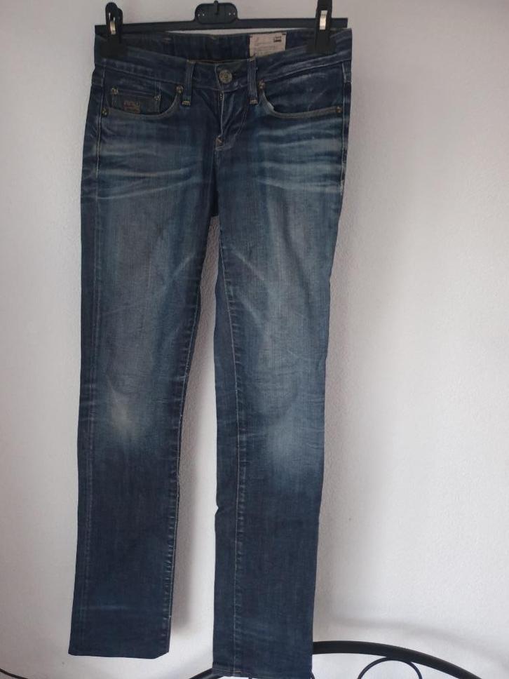 G-star RAW 3301 dames. Maat XS. Rechte broekspijpen., Kleding | Dames, Spijkerbroeken en Jeans, Zo goed als nieuw, W27 (confectie 34) of kleiner