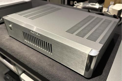 Rotel RB-1572 - 2 x 250 watt Stereo Eindversterker., Audio, Tv en Foto, Versterkers en Receivers, Gebruikt, Stereo, 120 watt of meer