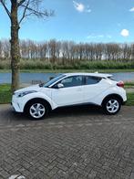 Toyota C-HR 1.8 Hybrid Dynamic, 4 cilinders, Wit, 98 pk, SUV of Terreinwagen