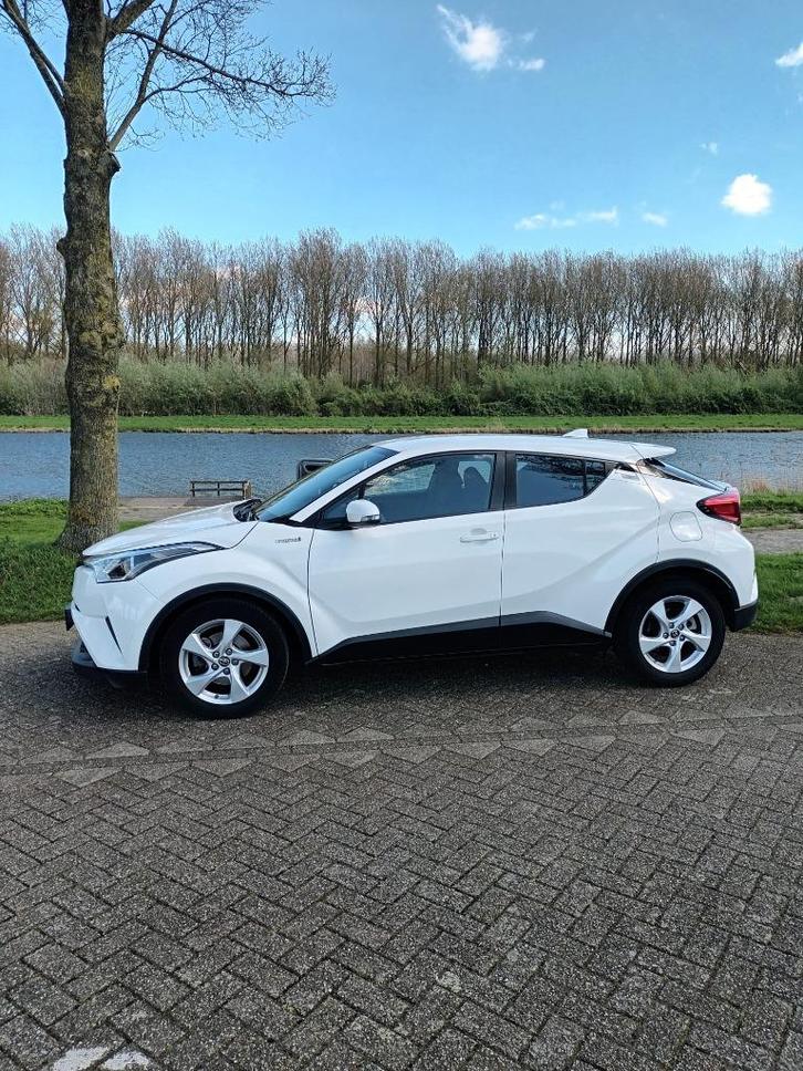 Toyota C-HR 1.8 Hybrid Dynamic, Auto's, Toyota, Particulier, C-HR, ABS, Achteruitrijcamera, Adaptieve lichten, Adaptive Cruise Control