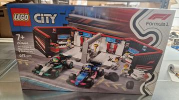 LEGO City - F1 Garage & Mercedes-AMG & Alpine Cars 60444 beschikbaar voor biedingen