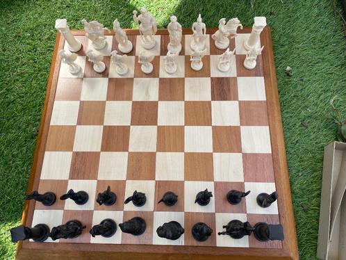 Schaakspel “ homas Ivora”, Hobby en Vrije tijd, Gezelschapsspellen | Bordspellen, Zo goed als nieuw, Een of twee spelers, Ophalen