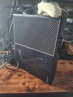 Xbox One (zonder controller), Ophalen of Verzenden, Gebruikt