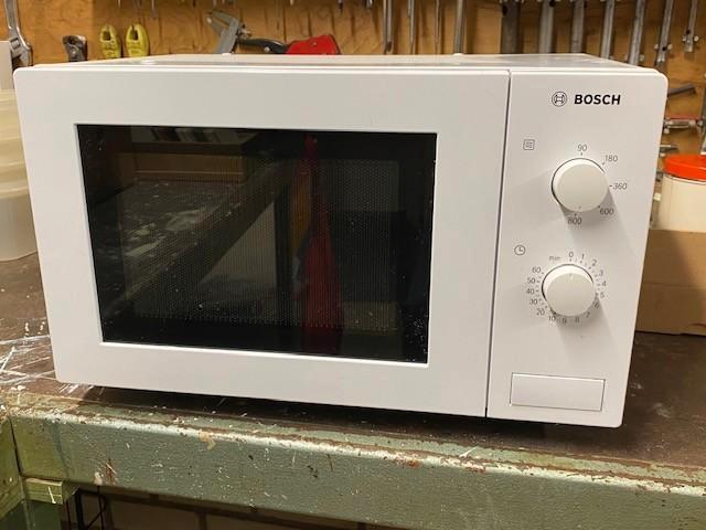 Bosch magnetron vrijstaand, Witgoed en Apparatuur, Magnetrons, Zo goed als nieuw, Vrijstaand, Magnetron, 45 tot 60 cm, Draaiplateau