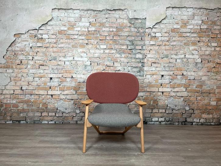 Moroso Klara rood bij TheReSales, Huis en Inrichting, Fauteuils, Zo goed als nieuw, Metaal, Stof, 75 tot 100 cm, Minder dan 75 cm
