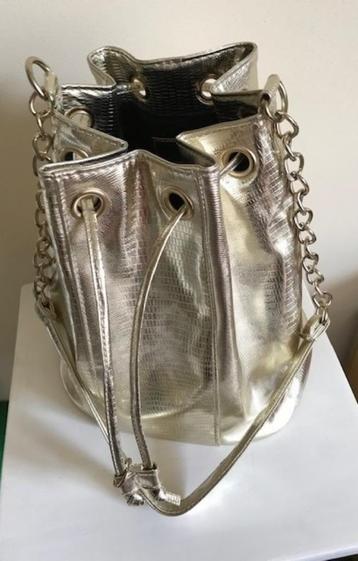 tassen beschikbaar voor biedingen