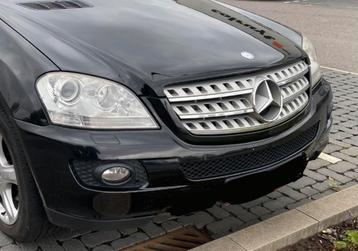 Mercedes grill ML W164 beschikbaar voor biedingen
