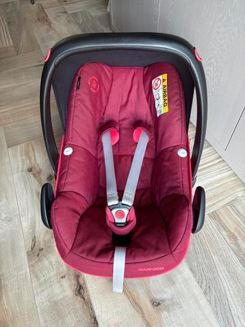 Maxi cosi Pebble i-Size autostoel baby rood beschikbaar voor biedingen