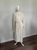 Super zachte cremekleurige jurk Extreme cashmere, Kleding | Dames, Jurken, Ophalen of Verzenden