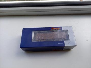 Roco gesloten wagen DSB beschikbaar voor biedingen