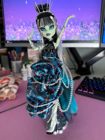 Frankie Stitched in Style Monster High beschikbaar voor biedingen