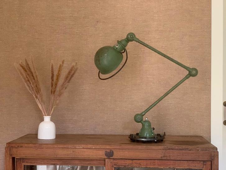 Jieldé 2-Armig Groen Origineel Gerenoveerd Tafellamp Oud, Huis en Inrichting, Lampen | Tafellampen, Gebruikt, Minder dan 50 cm